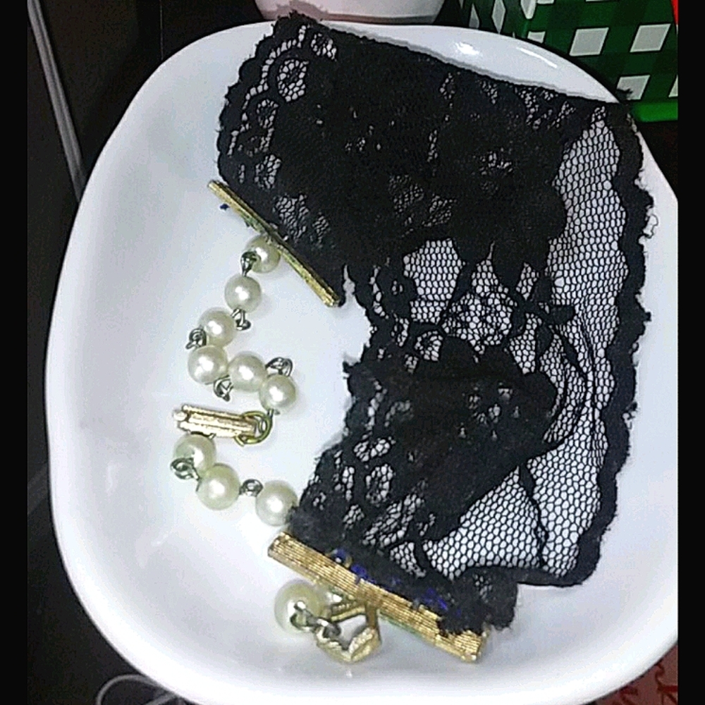 03 Lace Choker, beaded